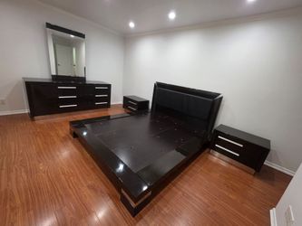 Bedroom Set for Free