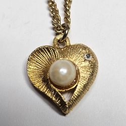 Gold Heart Pendant Necklace With Cultured Pearl & Diamond Rhinestone