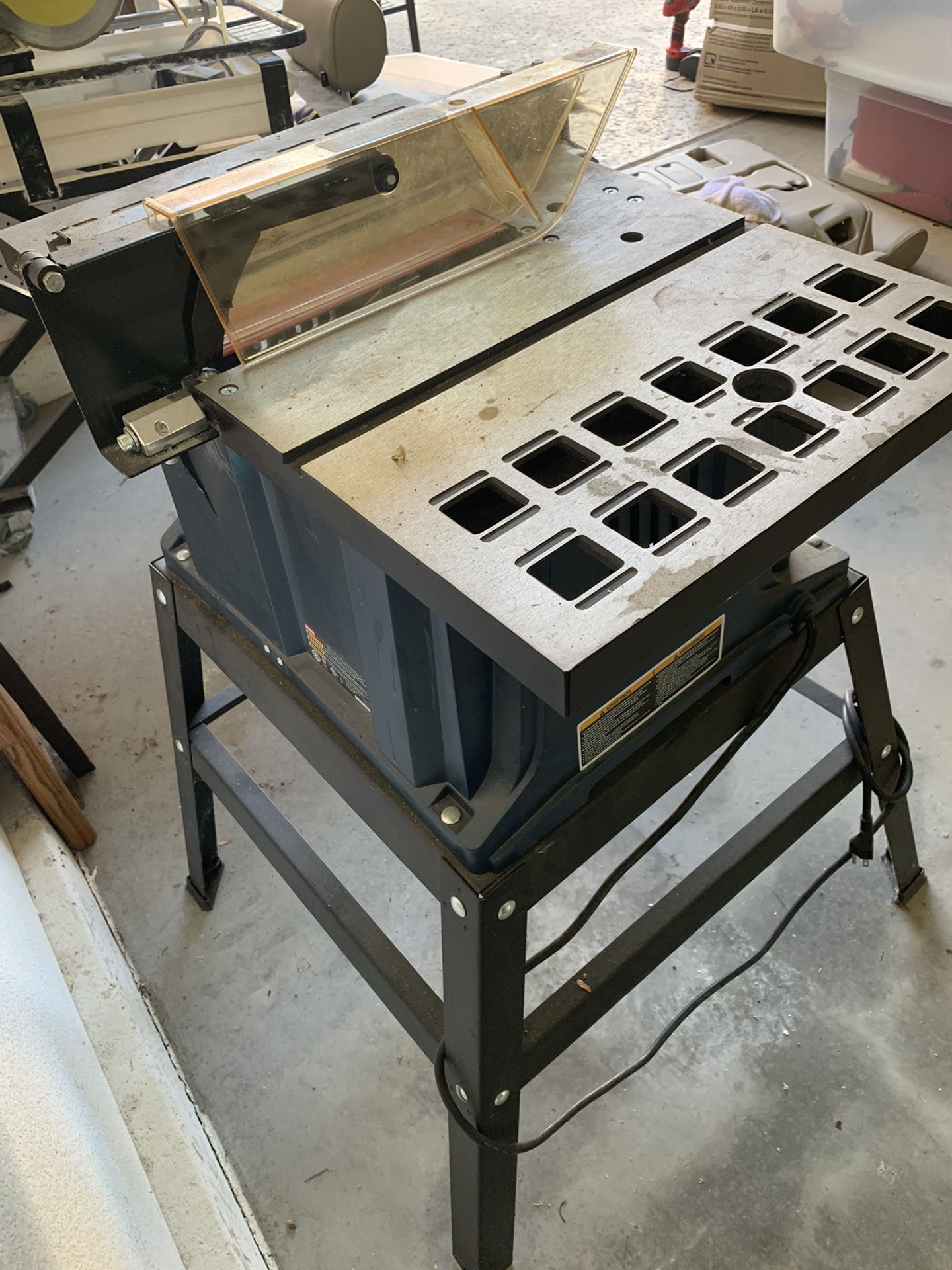 Ryobi BTS10S 13Amp 10in Table Saw With Stand for Sale in El Dorado