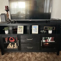 Tv and tv console