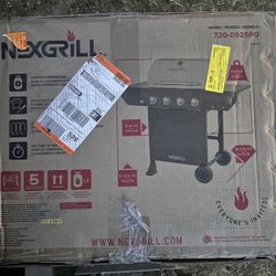 New Nexgrill 4-Burner Propane Gas Grill in Black with Stainless Steel Lid