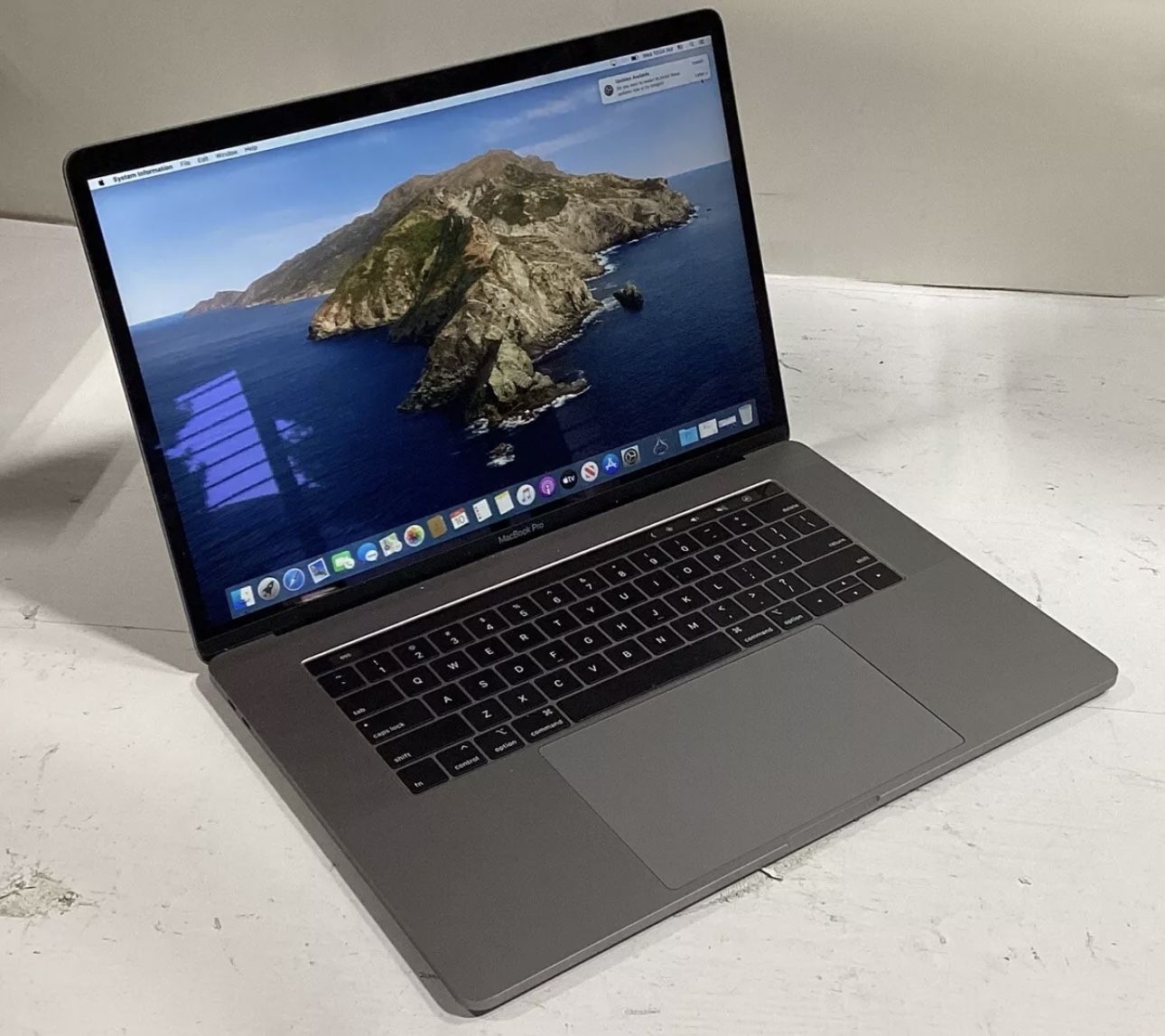 2019 Apple MacBook Pro A1990 15" Intel i7 9750H 2.6GHz 16GB 500GB SSD See Pics