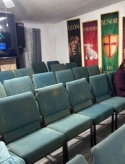 Teal Upholstered Auditorium Chairs Set