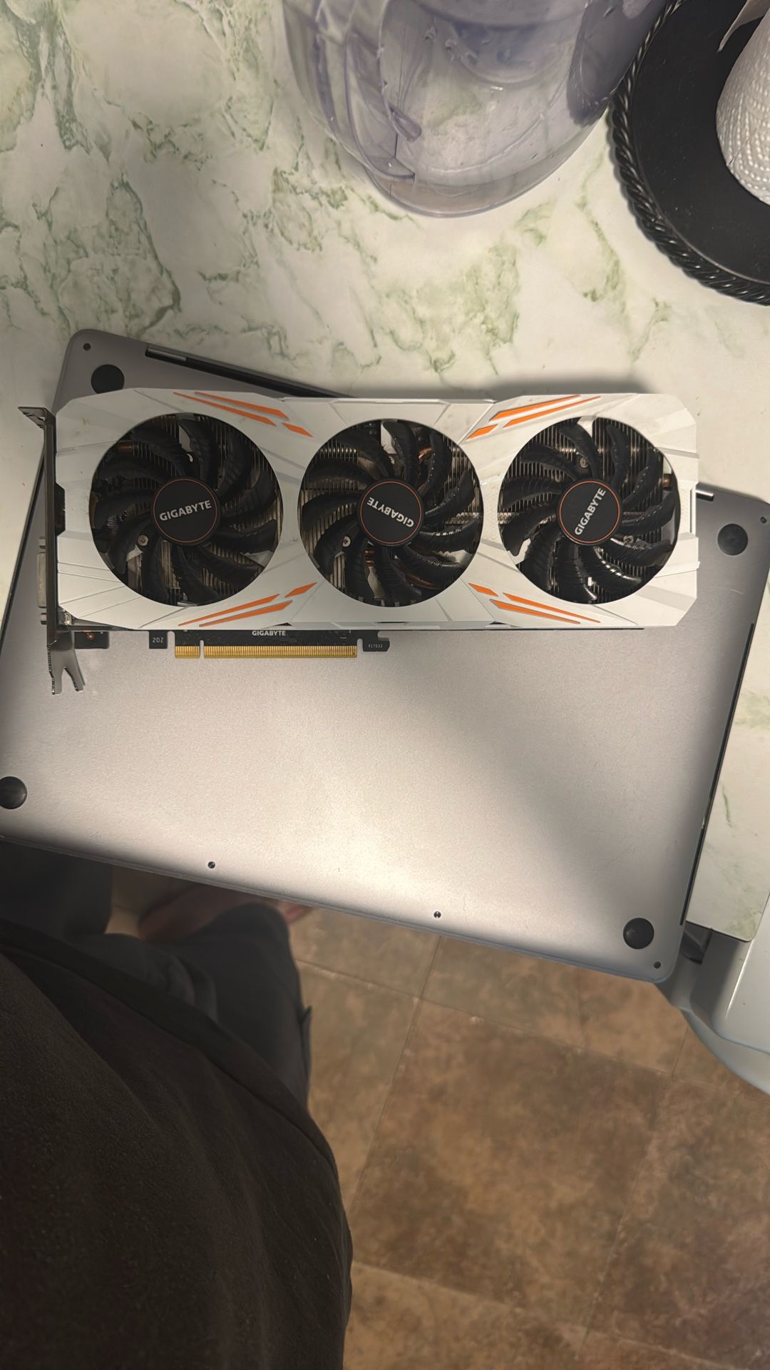 Used Gigabyte 1080ti GeForce GTX Video Card For Parts