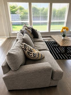 🏡 Family-Size Gray Sectional – Extra Seating – OBO
