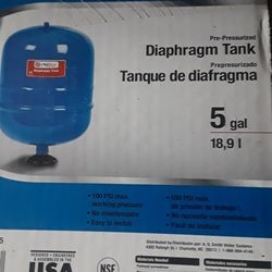 Diaphragm tank 5 gal new