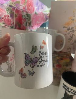 COFFEE MUGS WITH GIFT BAG  “READY TO GO”!!