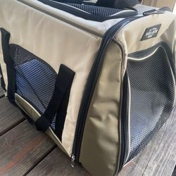 Small Pet Carrier 