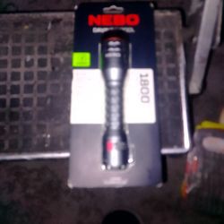 NEBO DAVINCI 1800 Lumens Rechargeable Flashlight 