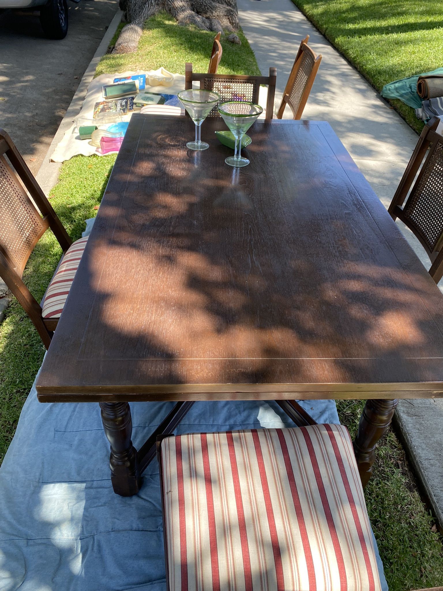 Vintage Wood Dining Table With 6 Chairs