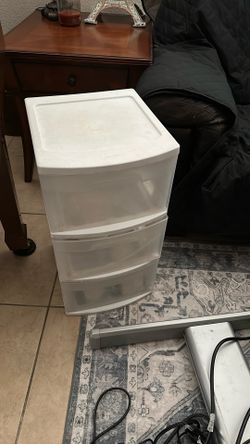 Small Plastic Cubby 