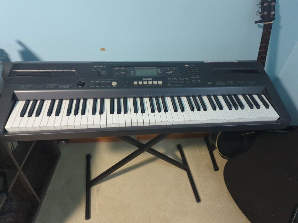 Casio keyboard WK-110 with Stand