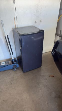 mini fridge