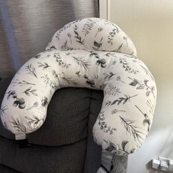 Breastfeeding Pillow