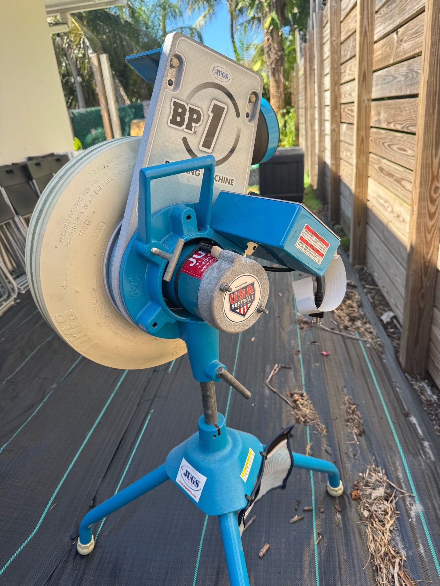 Jugs softball pitching machine