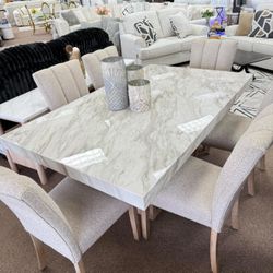 Dining Set Same Day Délivery No Money Down No Credit Need 0% Interest 