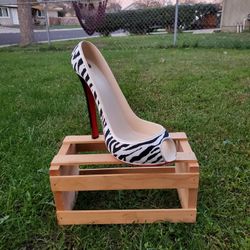 Wine Bottle Shoe Display