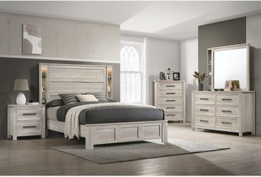 New King Size 5pc Bedroom Set With Dresser Mirror Nightstand Chest Without Mattress Free Delivery 