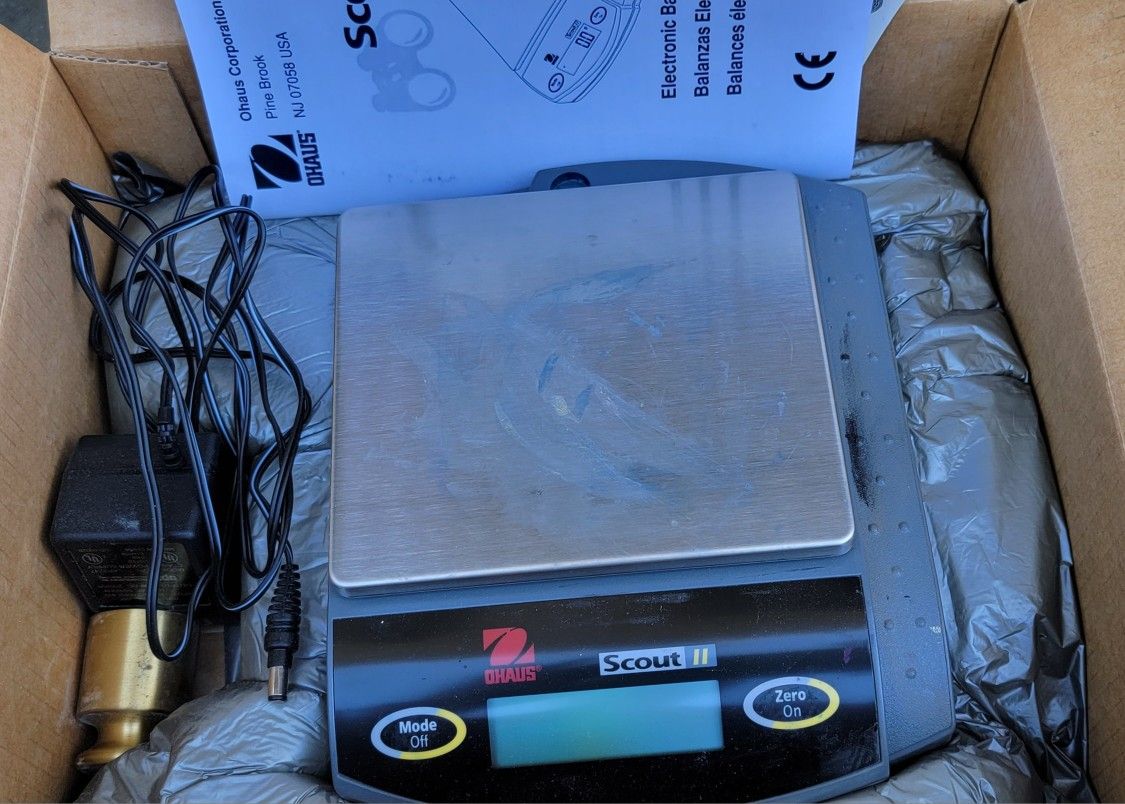 Ohaus Scout II Scale