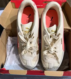Woman’s Puma shoes