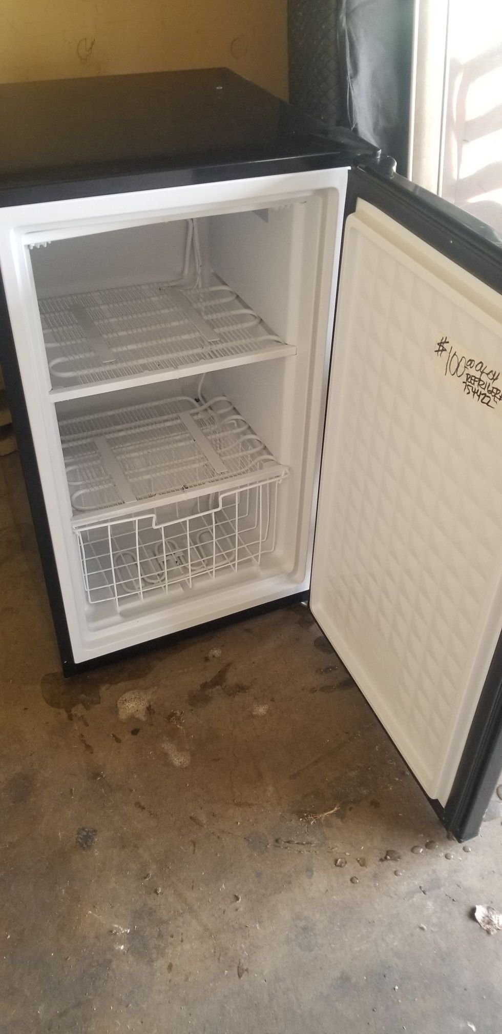 Midea Mini Freezer