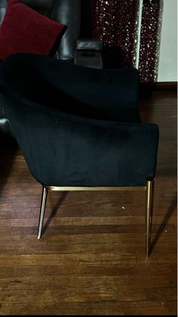 Xavier Black Velvet Dinning Vanity Chair