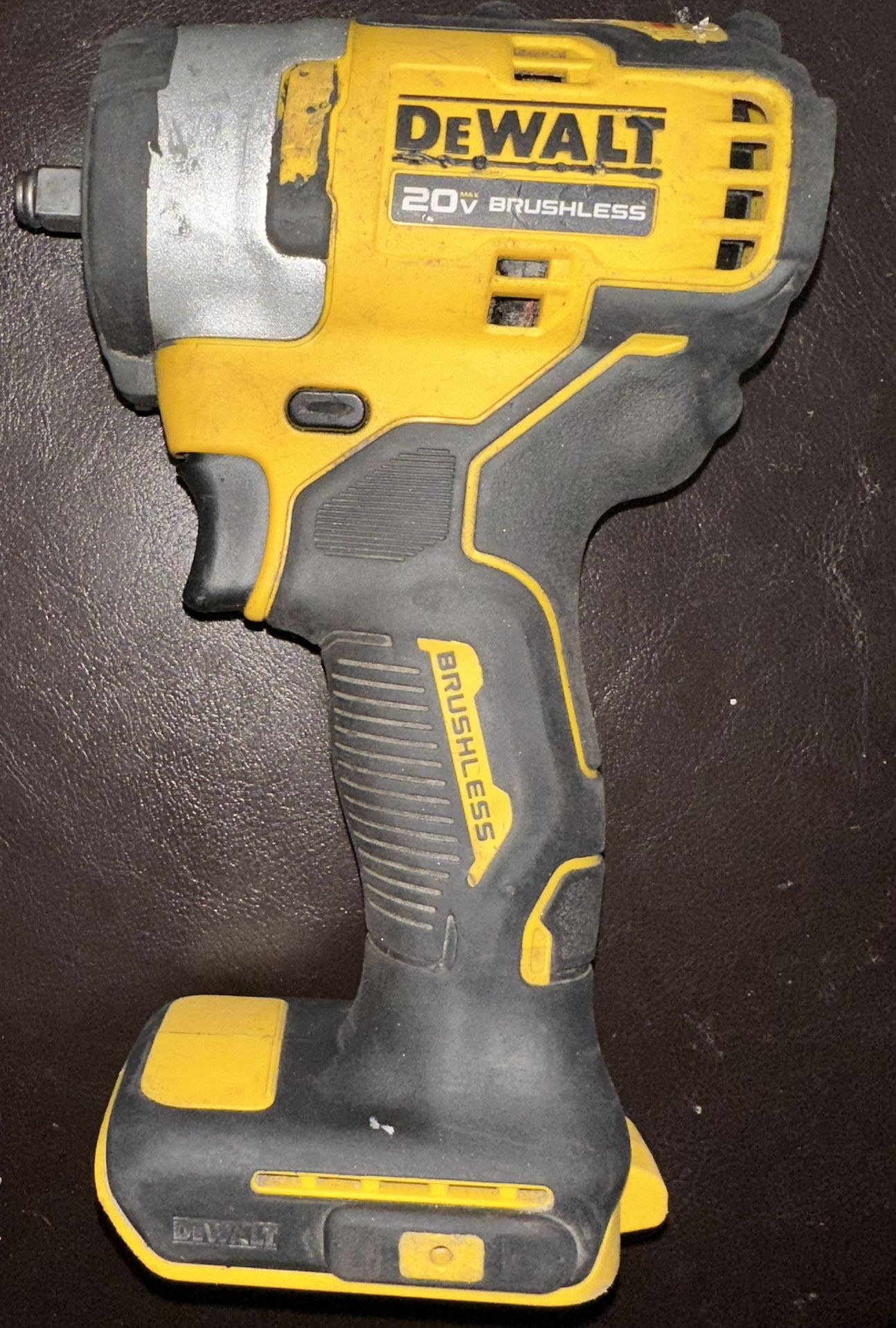 DEWALT DCF913 3/8” IMPACT WRENCH