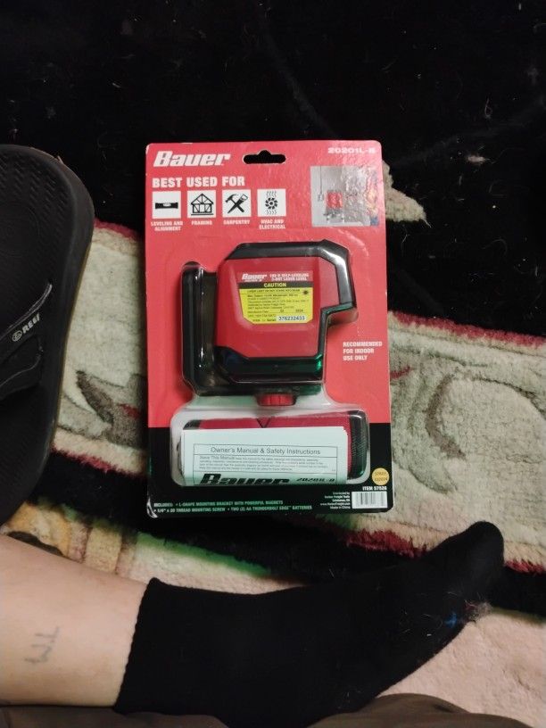 Bauer 100ft Self Leveling 3 Dot Laser Level