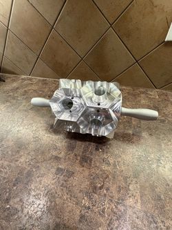 Practical Baker Doughnut Rolling Cutter