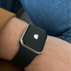 Apple Watch Series 4 