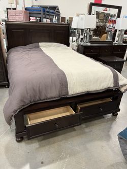 Six Piece Queen, Bedroom Set