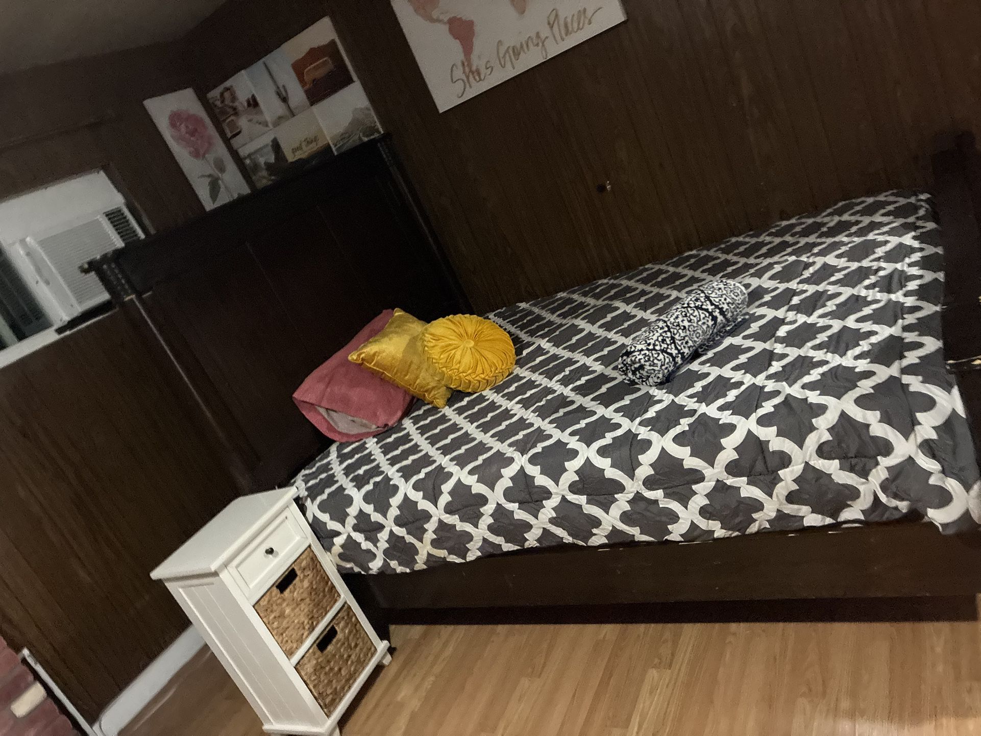 QUEEN SIZE BEDFRAME WITH A NIGHTSTAND