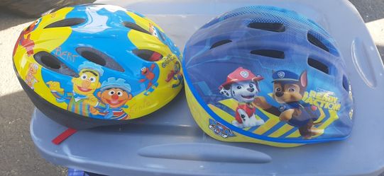 2 Kids Helmets  ⛑️. Bicycle Scooters Skateboard  🛹  ETC Priced To Go