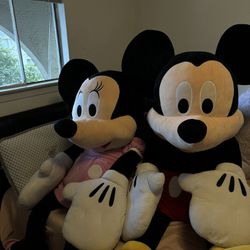Mickey & Minnie Disney Jumbo Plush Toy