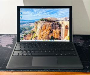 Microsoft Surface Pro 4 Core i5-6300u 2.50Ghz 8GB 256GB Windows 11 Pro