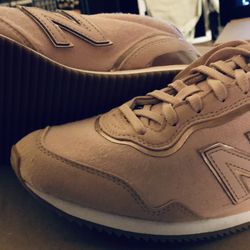 New Balance Wm’s Sz. 8