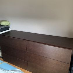 Minimalist Style Platform Storage Bed & 6 Drawer Dresser