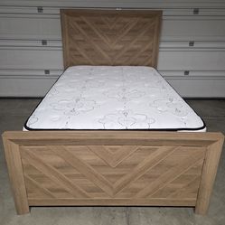 Full Size Bed. Used, in very good condition. 

Bed Frame With Mattress and Box Spring 

$395