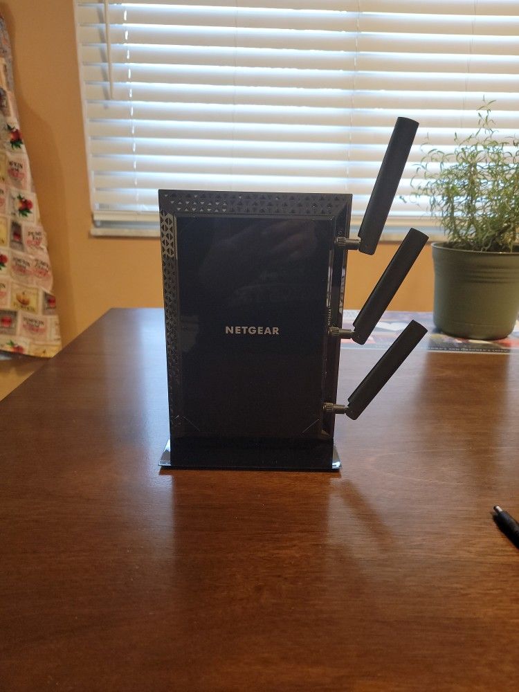 AC1900 Nighthawk by Netgear