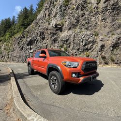 2017 Toyota Tacoma Truck