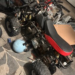 110 Cc Motor Good Condition Runs Half You Have To Take The Quad With It. The Quad Is Mostly For Parts. Has All Parts In Rough Condition, But Runs Need