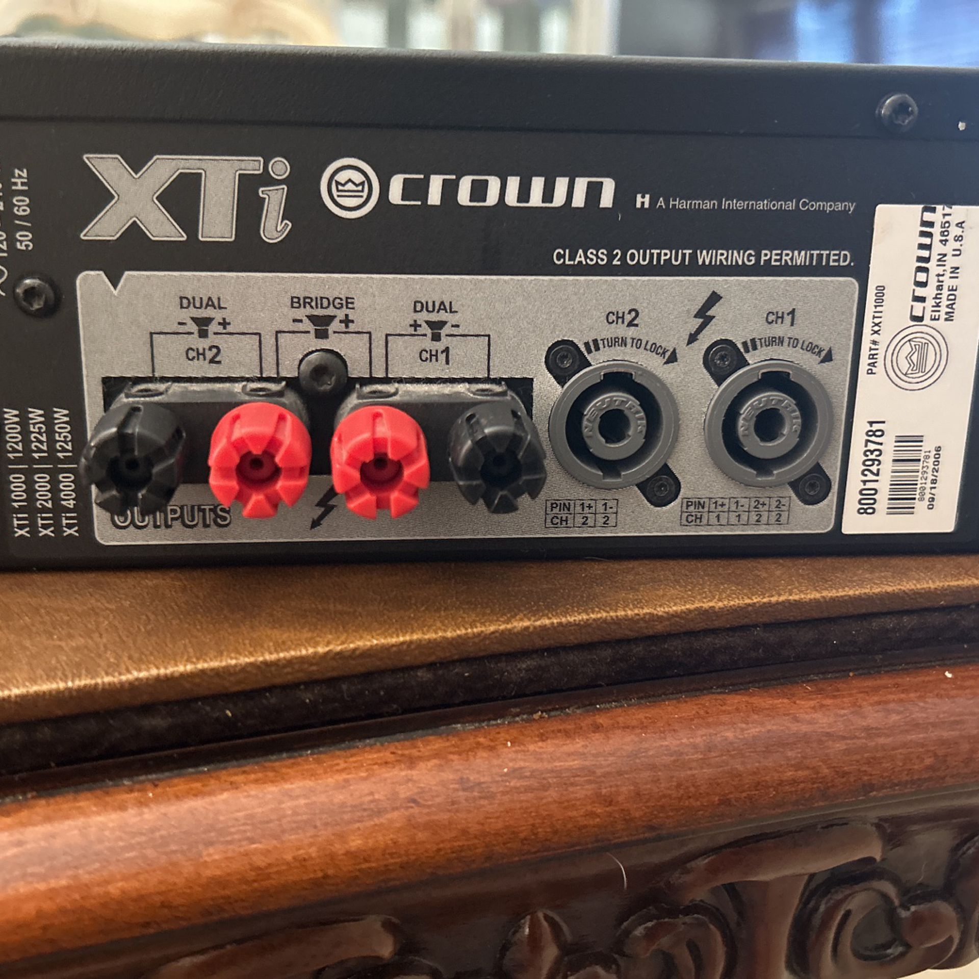 Crown XTI-1000 Amplifier/600 Watts X2