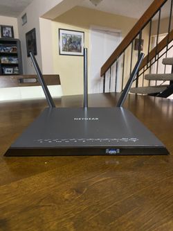 NETGEAR NIGHTHAWK AC2300 Smart WiFi Router