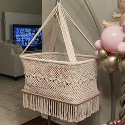 baby crib