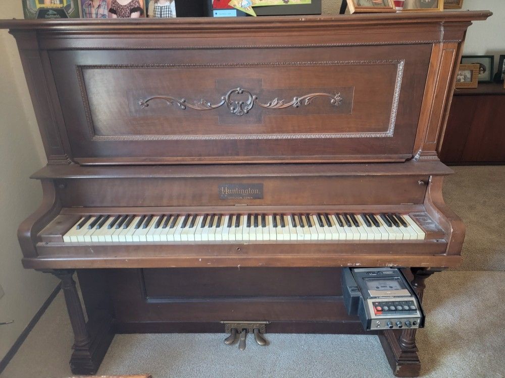 Antique 1910 Huntington Upright Piano
Converted Into Self-Playing Piano.
Plays With Cassette Tapes.
