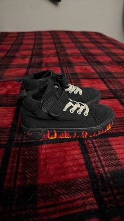 8t boy shoes