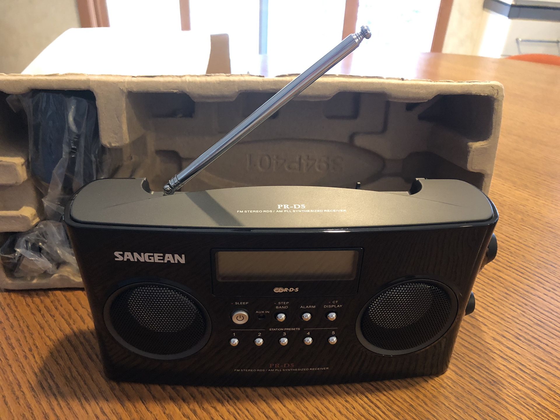 Sangean PR-D5 FM - Stereo RDS (RBDS) AM Digital Tuning Portable Receiver