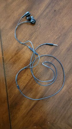 AKG Plug In Headphones  (Never Used)