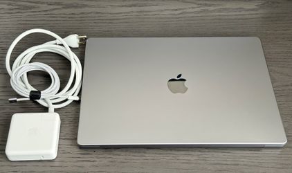 MacBook Pro 16” M1 Max (2021) | 32GB RAM | 1TB SSD | 32-Core GPU