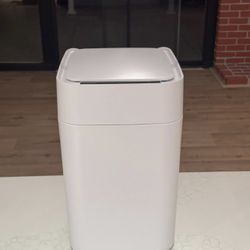 🔥Automatic Self Changing Trash Can( BRAND NEW)